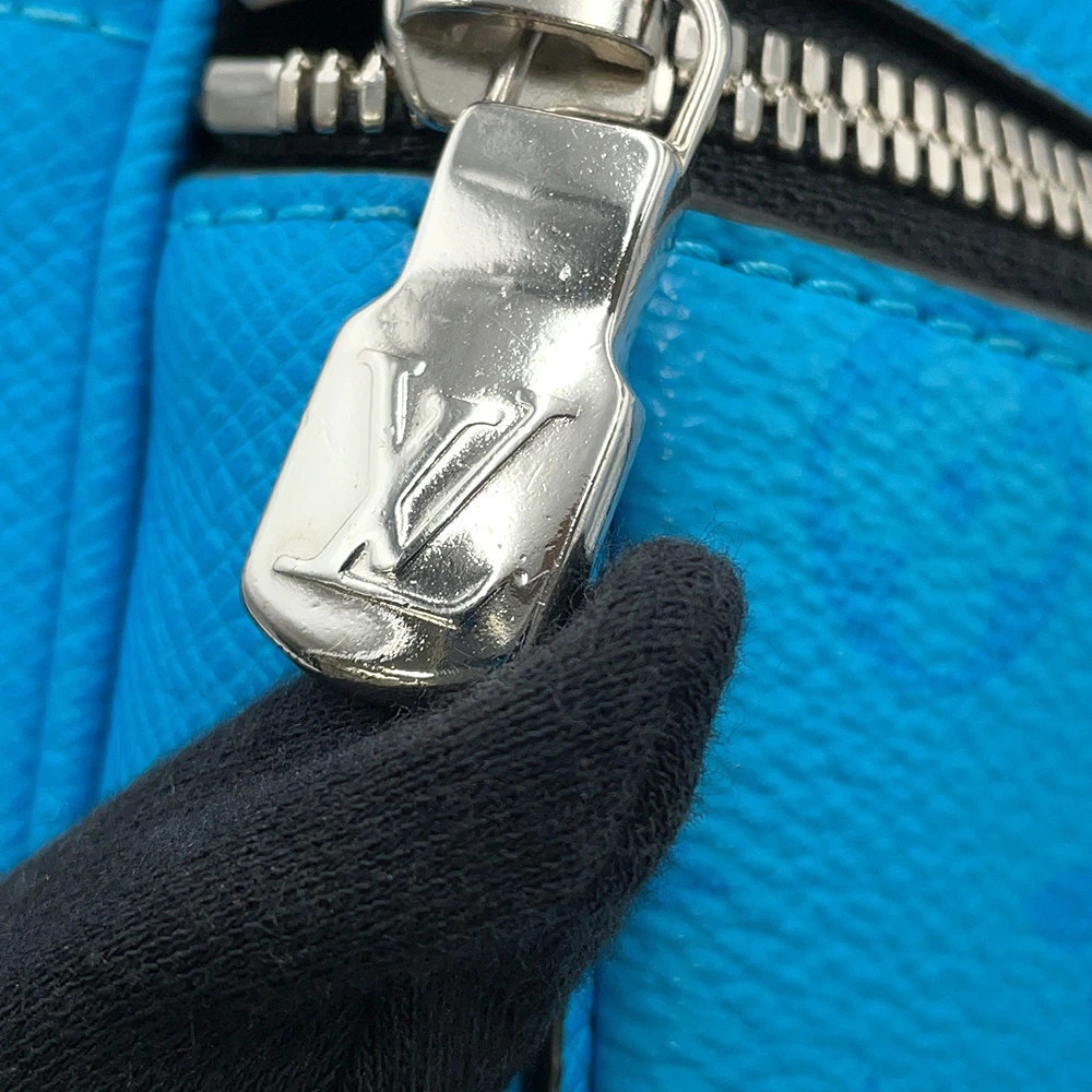 Louis Vuitton Crossbody Black Body Bumbag Outdoor Bum Taiga Eclipse Taigarama - Picture 11 of 12